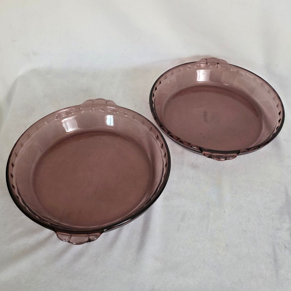 2 VTG Pyrex 229 Visions Cranberry Glass Deep Dish Pie Plates 10" Scalloped Edge